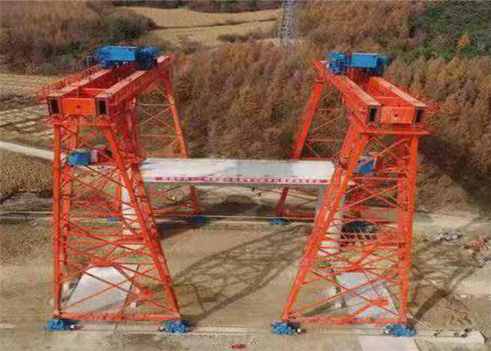 牡佳客专900t轮轨提梁机